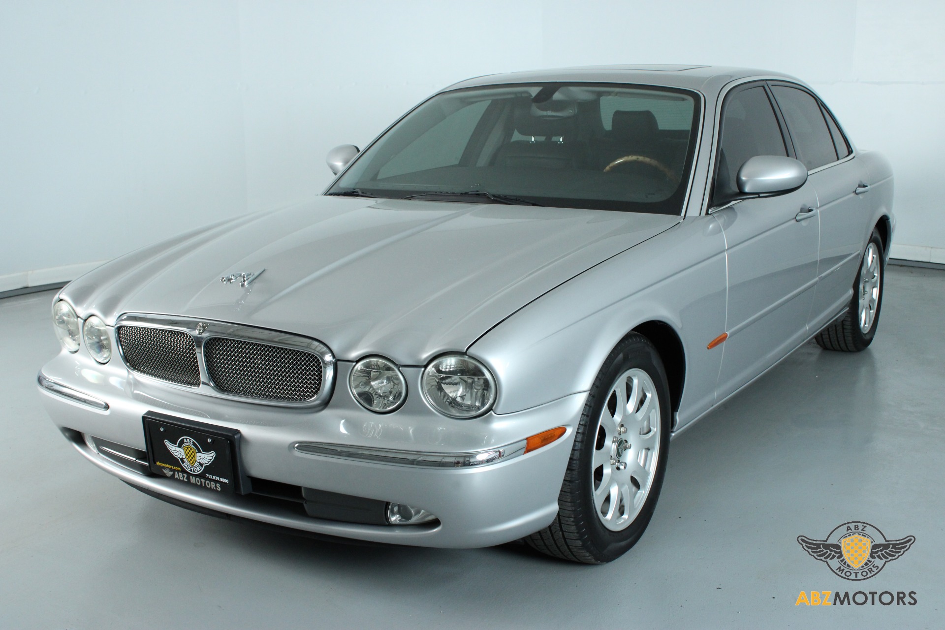 Used 2004 Jaguar XJ8 Base For Sale (Sold) | Autobyzack Inc Stock 