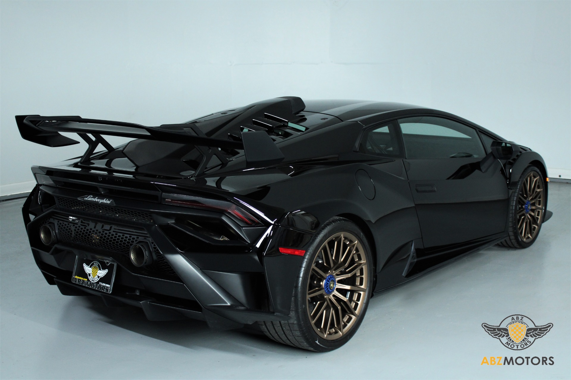 Used 2022 Lamborghini Huracan STO for Sale